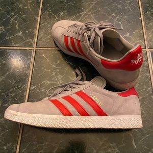 Men’s Adidias Gazelle Sneakers